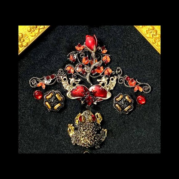 “The Frog Prince” Vestige Fable Vignette (OOAK) – Unique Gift Idea - Picture 1 of 5